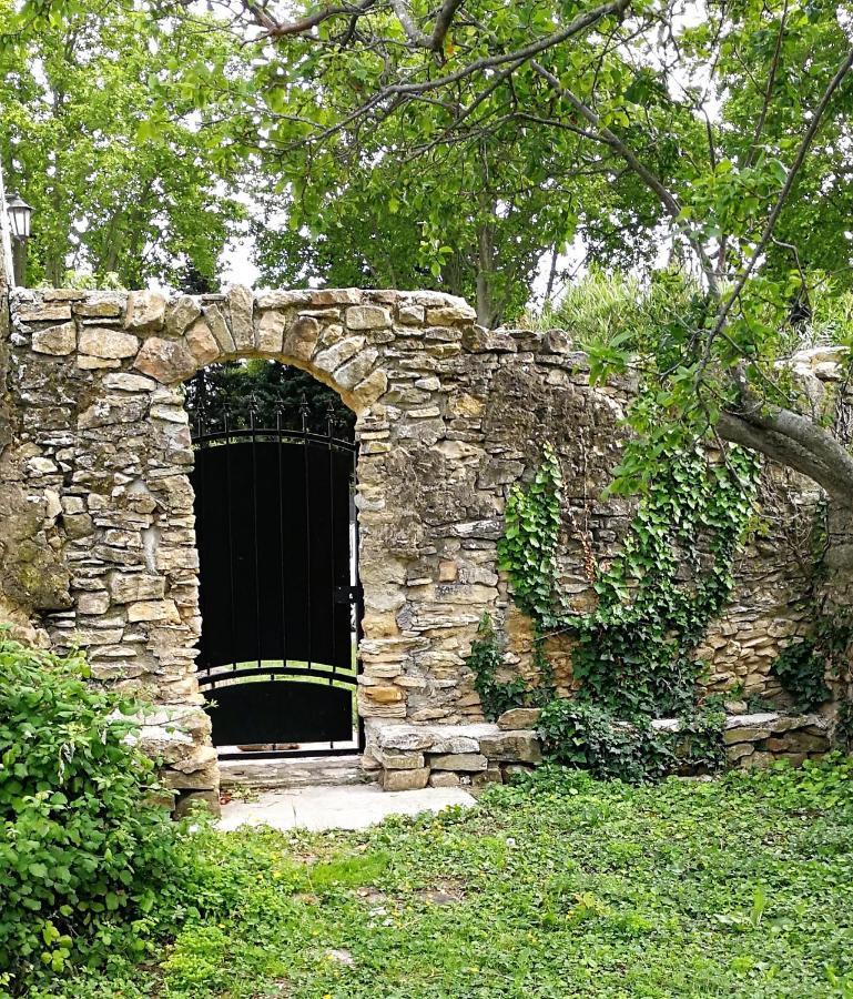 La Petite Maison De Lingling มอร์นาส ภายนอก รูปภาพ